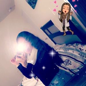 Meet your Posher, Alexandra